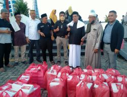 Obati Kerinduan, Ratusan Warga Buka Puasa Bersama BPW KKSS Sultra di Masjid Al Alam Kendari