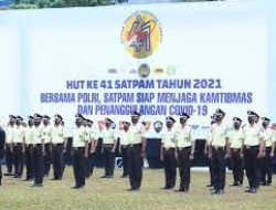 Seragam Satpam Baru Di India Diresmikan Polisi India Menjadi Trending Topic