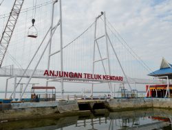 Pembangunan Jembatan Kaca Teluk Kendari