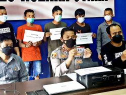 Polisi Cokok Komplotan Pembuat SIM Palsu di Kolaka Utara