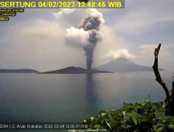 Krakatau Erupsi 2 Kali, PVMBG Bilang Kolom Abunya Setinggi 1,5 Km
