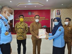 DPRD Kota Kendari Terima Dua Penghargaan dari Kementerian Hukum dan HAM