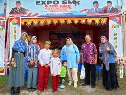 SMK Busel Tampilkan Tenunan Baju Adat di Expo & Job Fair Sultra