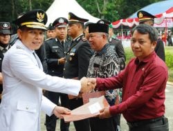 Camat dan Kades di Konawe Terima Penghargaan