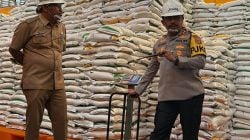 Marak Isu Oplosan, Kapolda Sidak Sejumlah Distributor Beras di Kendari